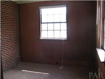 124 Majors Road Pensacola, FL 32503 - Photo 5 of 8 124 MAJORS RD