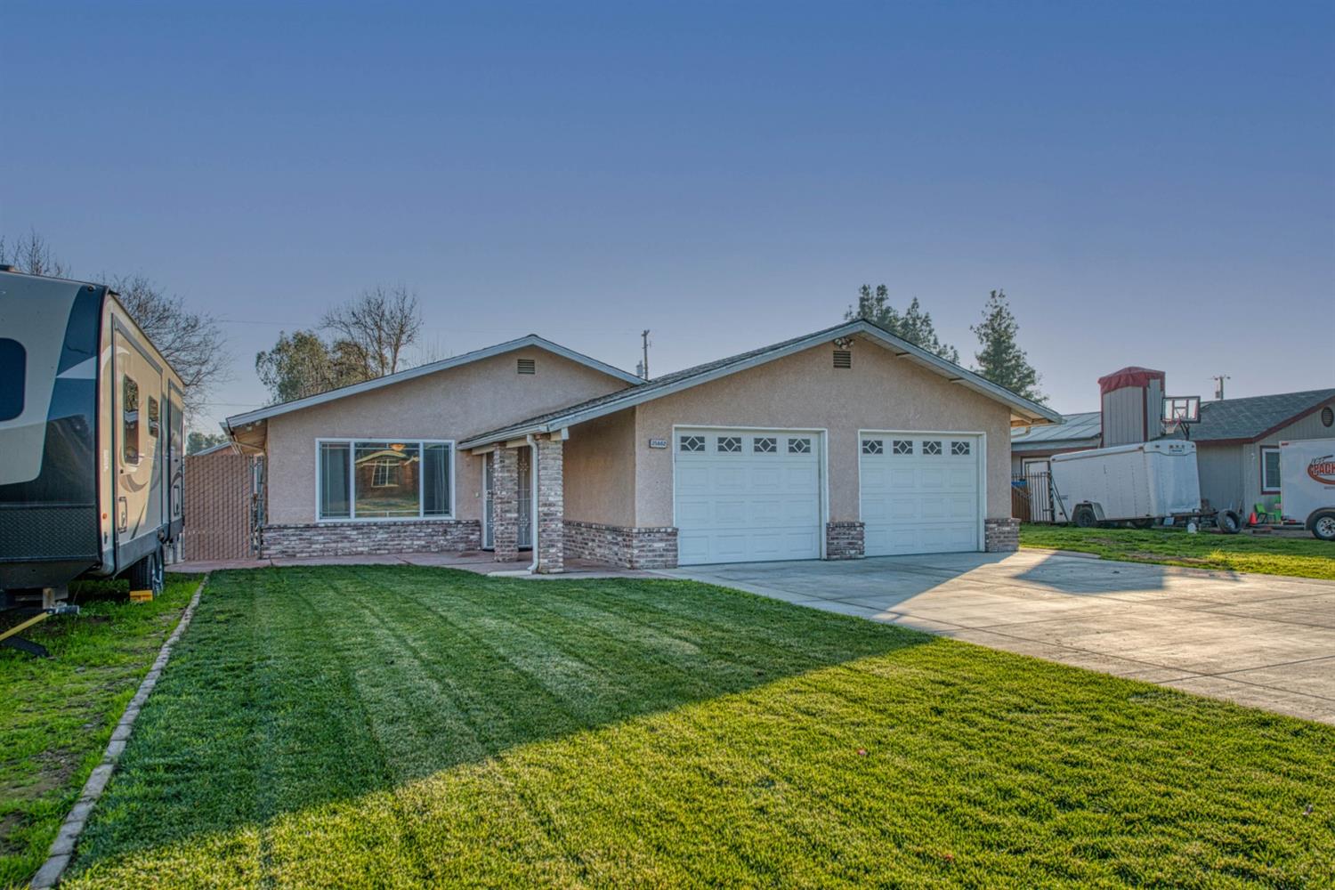 25602 Honda Road Madera, CA 93638 - Photo 1 of 29 Gallery Image 1