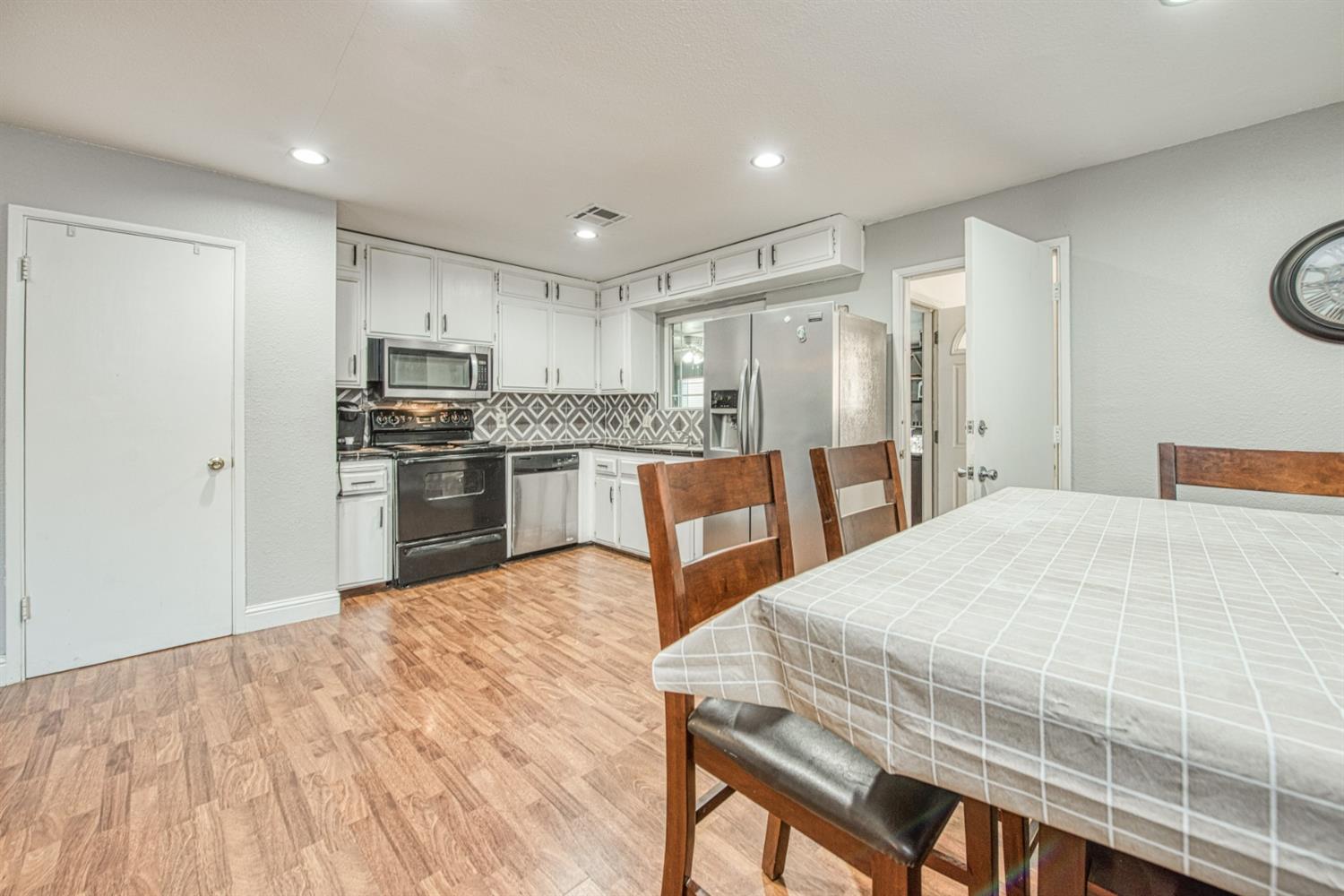 25602 Honda Road Madera, CA 93638 - Photo 7 of 29 Gallery Image 7