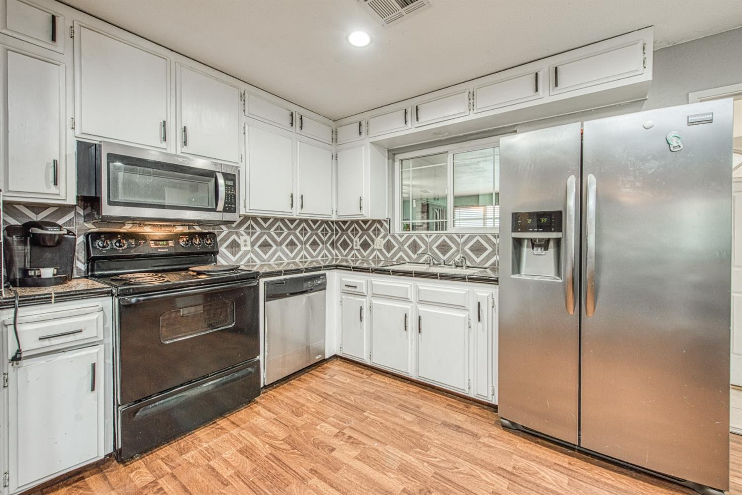 25602 Honda Road Madera, CA 93638 - Photo 8 of 29 Gallery Image 8