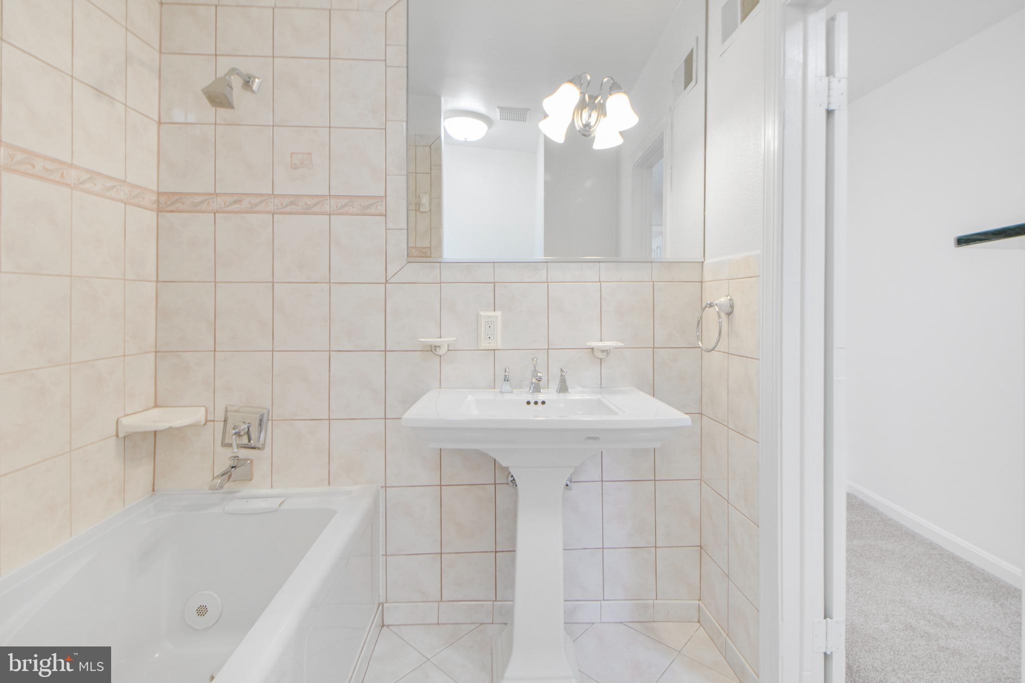 3010 13th Street Northwest Washington, DC 20009 - Photo 40 of 61 4th Level Bath