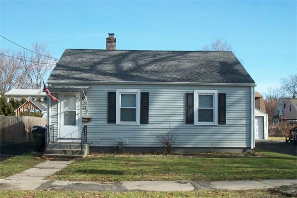 23 Gilman Street Springfield, MA 01118 - Photo 1 of 14