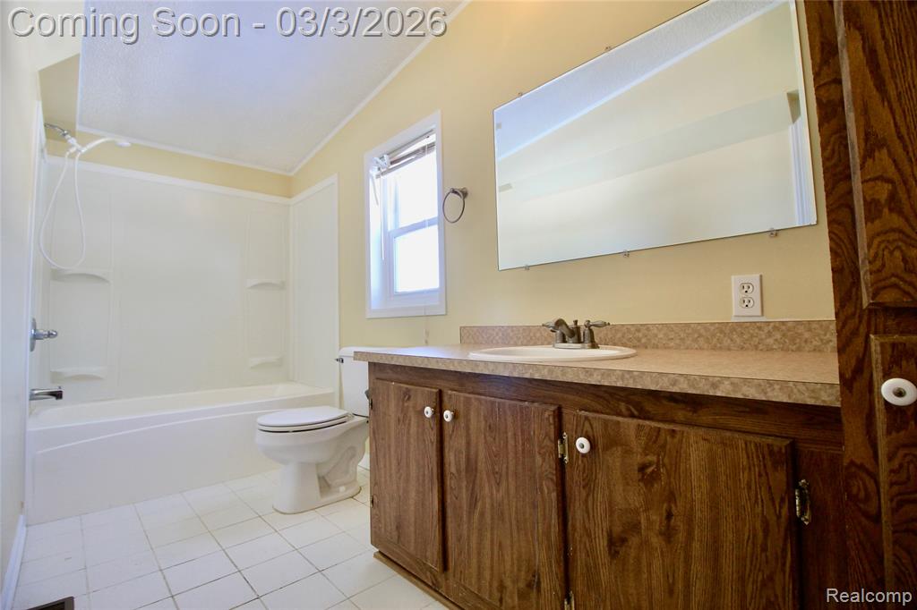 11250 South New Lothrop Road Durand, MI 48429 - Photo 8 of 20 Gallery Image 8