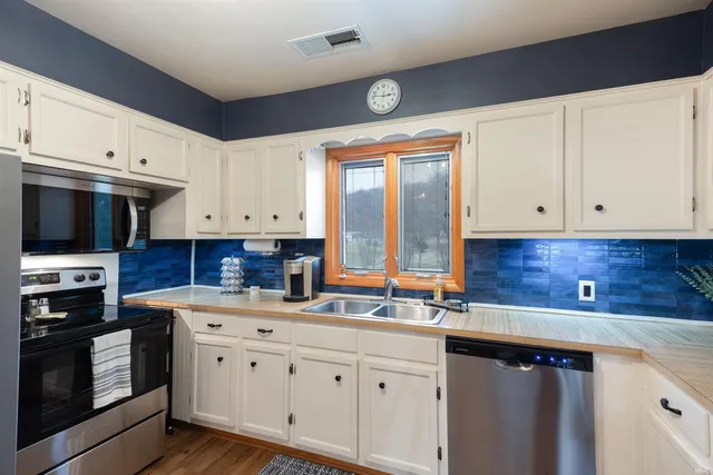 $309,900 | 7911 North E County Road 1220, Evanston, IN 47531