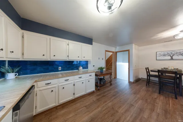 $309,900 | 7911 North E County Road 1220, Evanston, IN 47531