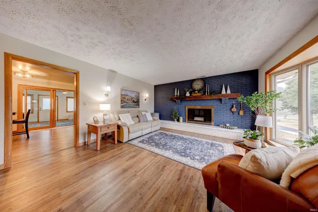 $309,900 | 7911 North E County Road 1220, Evanston, IN 47531