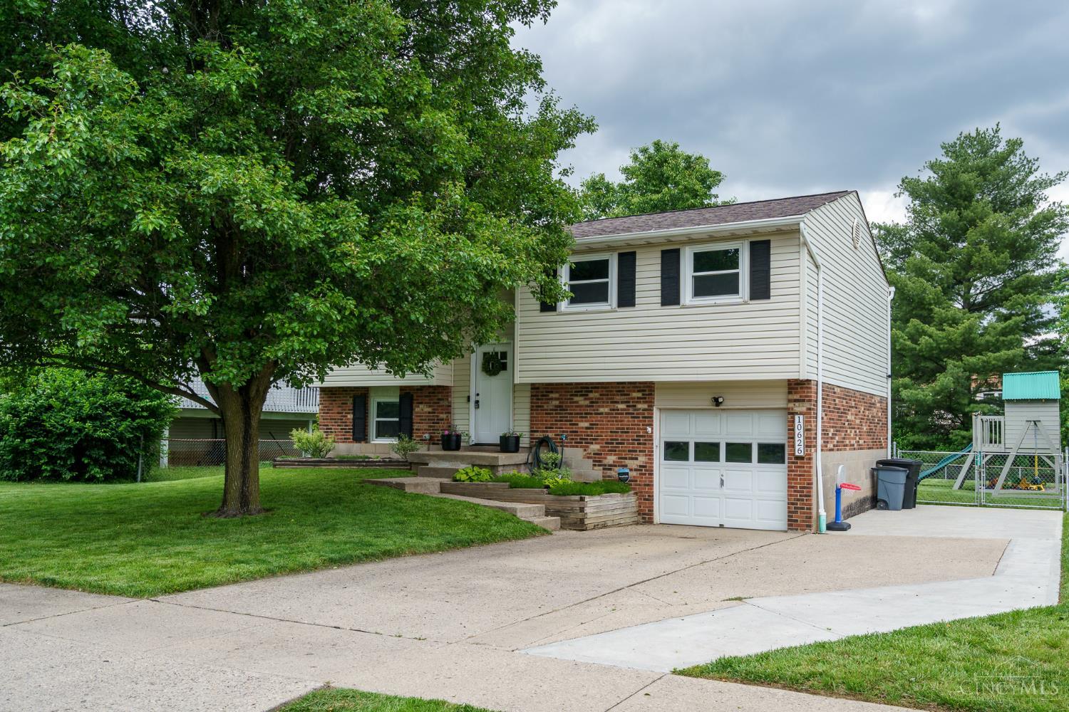 10626 West Road Harrison, OH 45030 - Photo 4 of 47