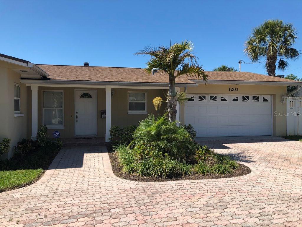 1203 Robin Road South St. Petersburg, FL 33707 - Photo 1 of 1