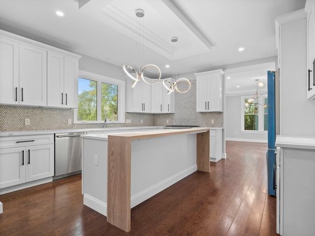 $2,700,000 | 21 Verndale Road, Newton, MA 02461