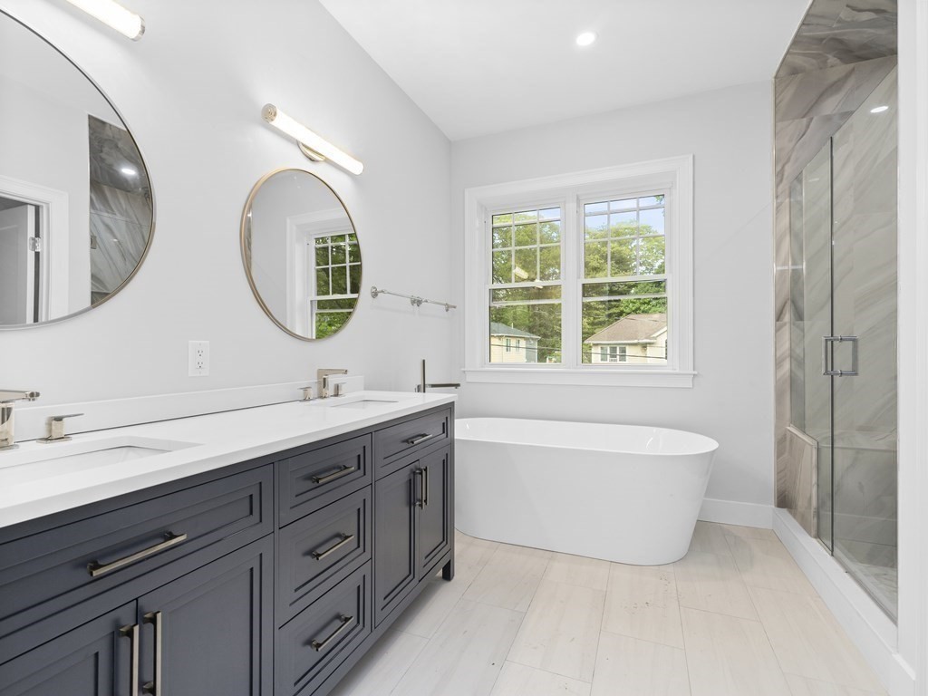 21 Verndale Road Newton, MA 02461 - Photo 10 of 12