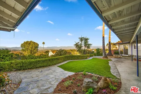 $2,049,500 | 15451 Longbow Drive, Sherman Oaks, CA 91403