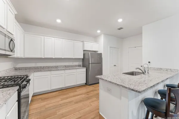 $350,000 | 15103 Telfaire, Von Ormy, TX 78073