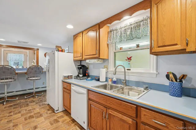 $445,000 | 4 River Road, Tuxedo Park, NY 10987