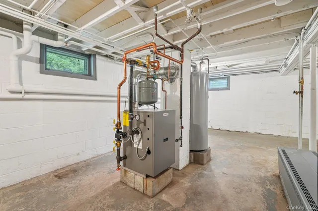 $445,000 | 4 River Road, Tuxedo Park, NY 10987