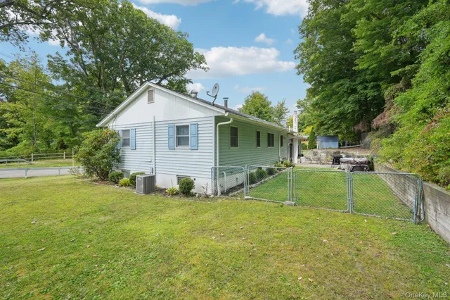 $445,000 | 4 River Road, Tuxedo Park, NY 10987