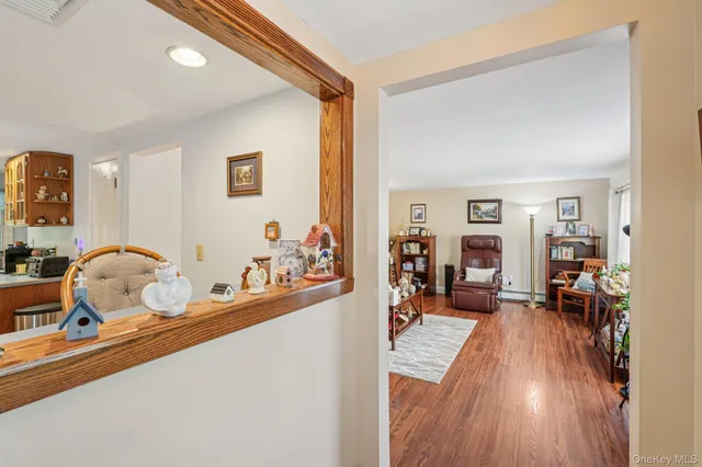 $445,000 | 4 River Road, Tuxedo Park, NY 10987