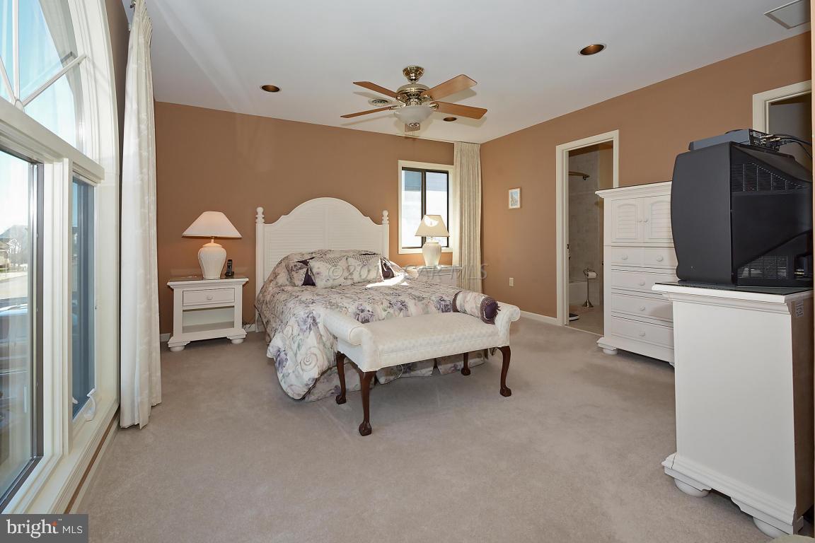 619 South Surf Road Ocean City, MD 21842 - Photo 10 of 38 Gallery Image 10
