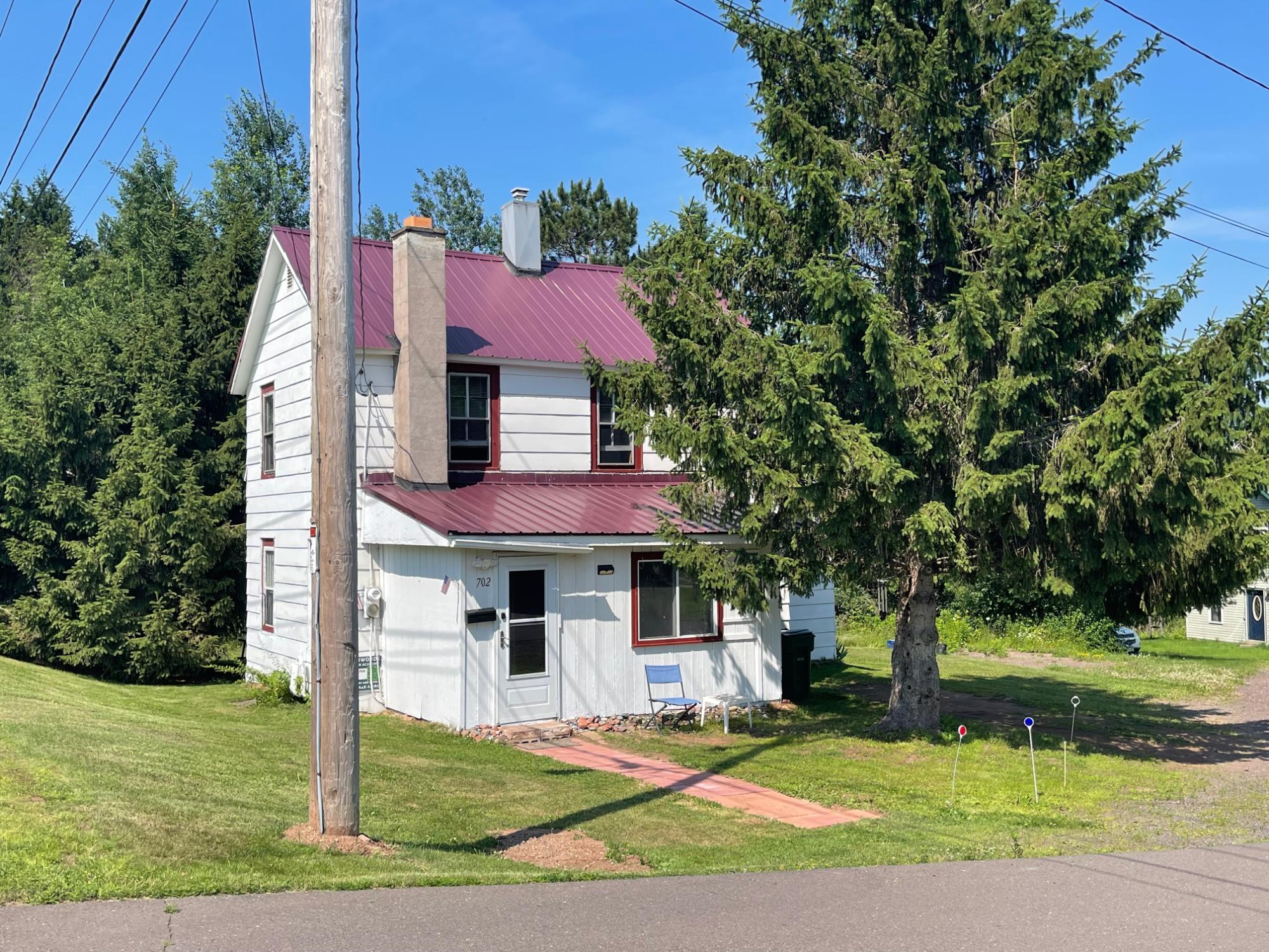 702 Cary Road Hurley, WI 54534 - Photo 1 of 19 Gallery Image 1