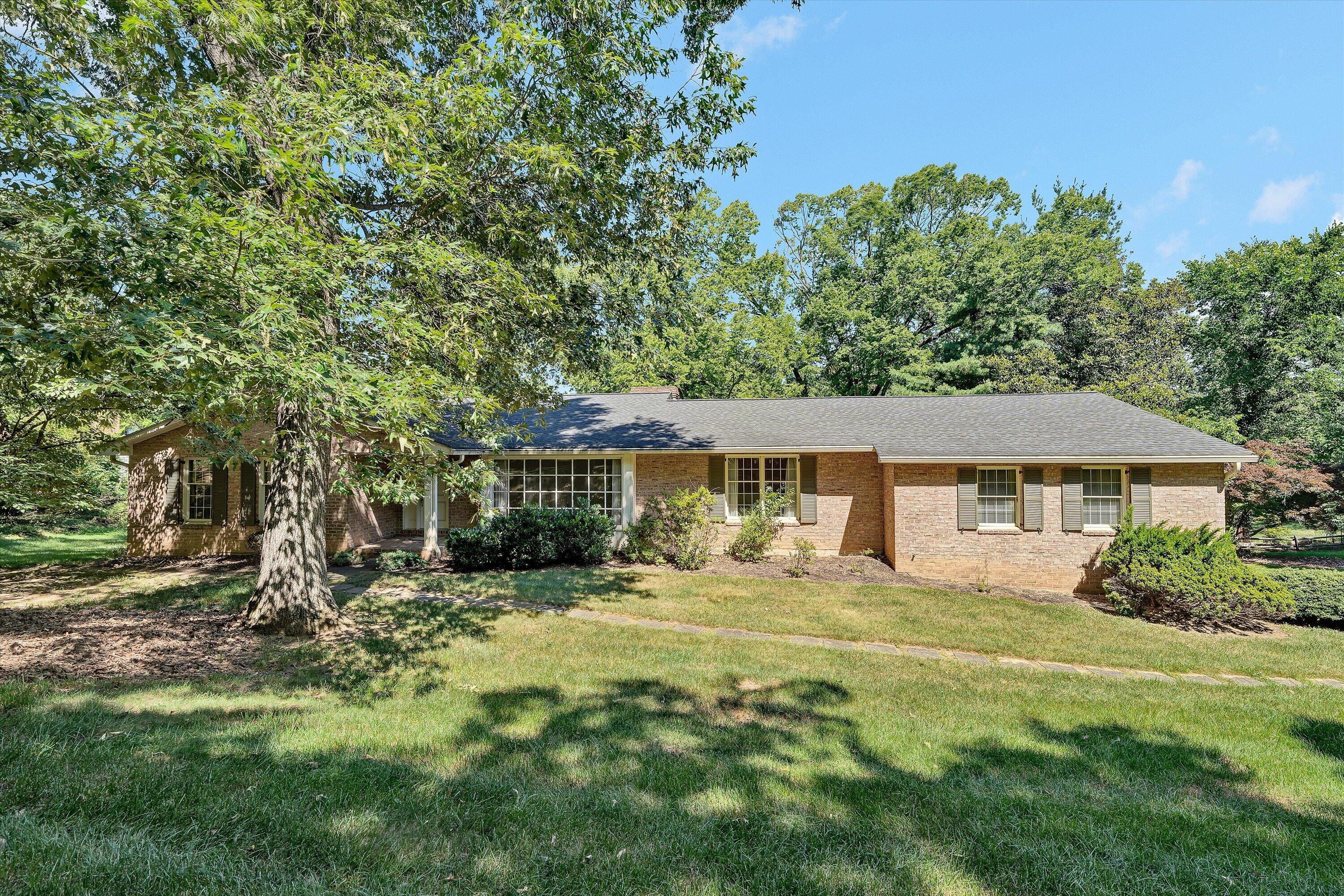3615 Brymoor Road Southwest Roanoke, VA 24018 - Photo 2 of 48 02-DSC00123