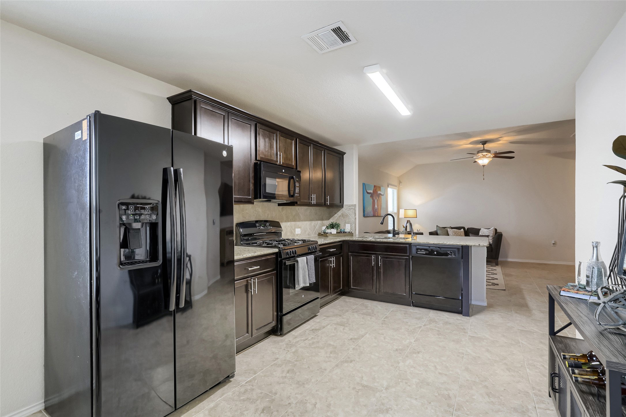 7216 Razors Edge Drive Austin, TX 78744 - Photo 26 of 36