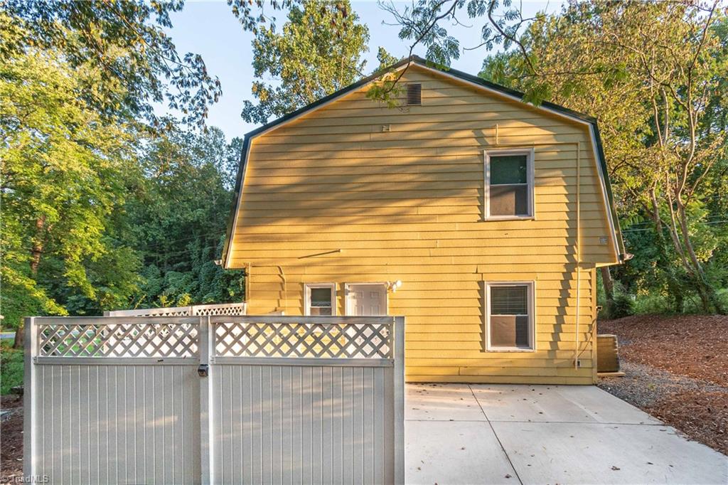 311 Valley Road Asheboro, NC 27203 - Photo 5 of 24 Gallery Image 5