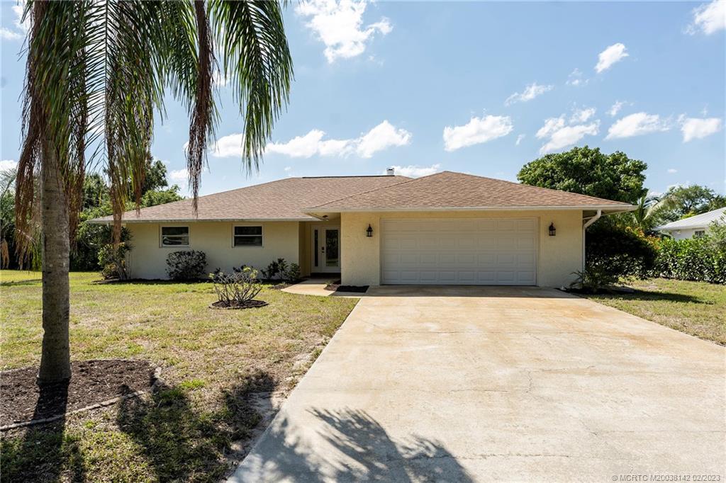 370 Southwest Harbor Street Stuart, FL 34997 - Photo 2 of 36 Gallery Image 2