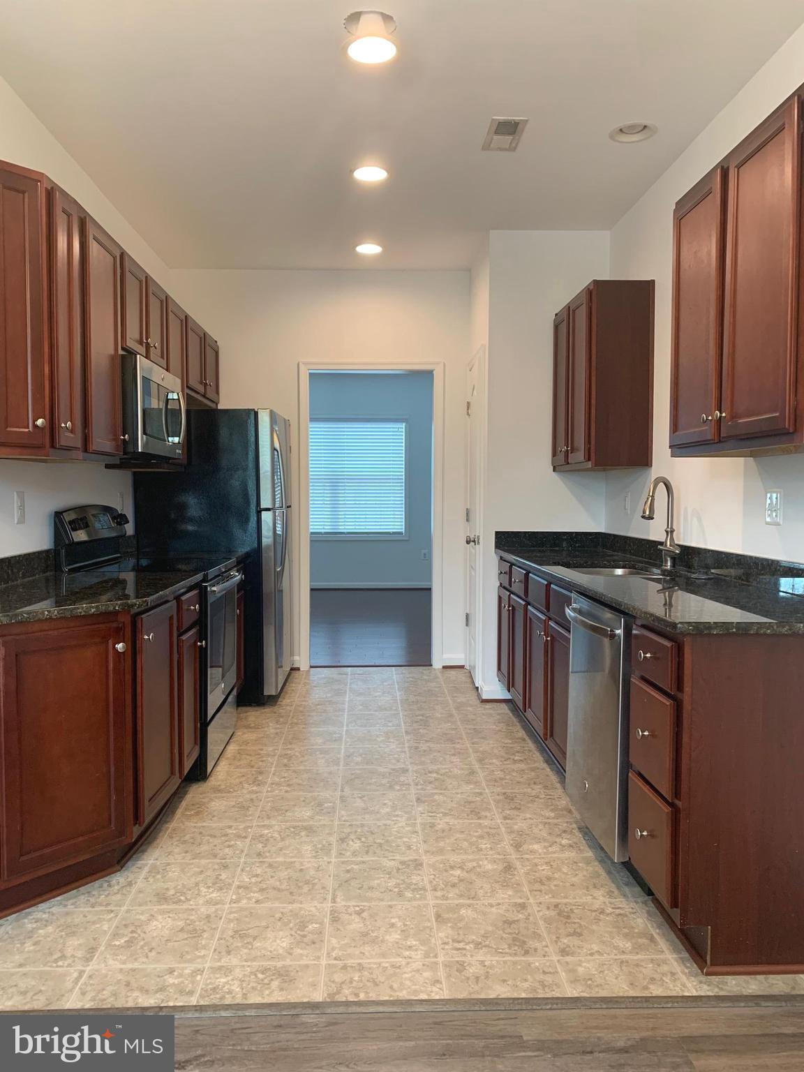 17256 Library Boulevard Ruther Glen, VA 22546 - Photo 6 of 18