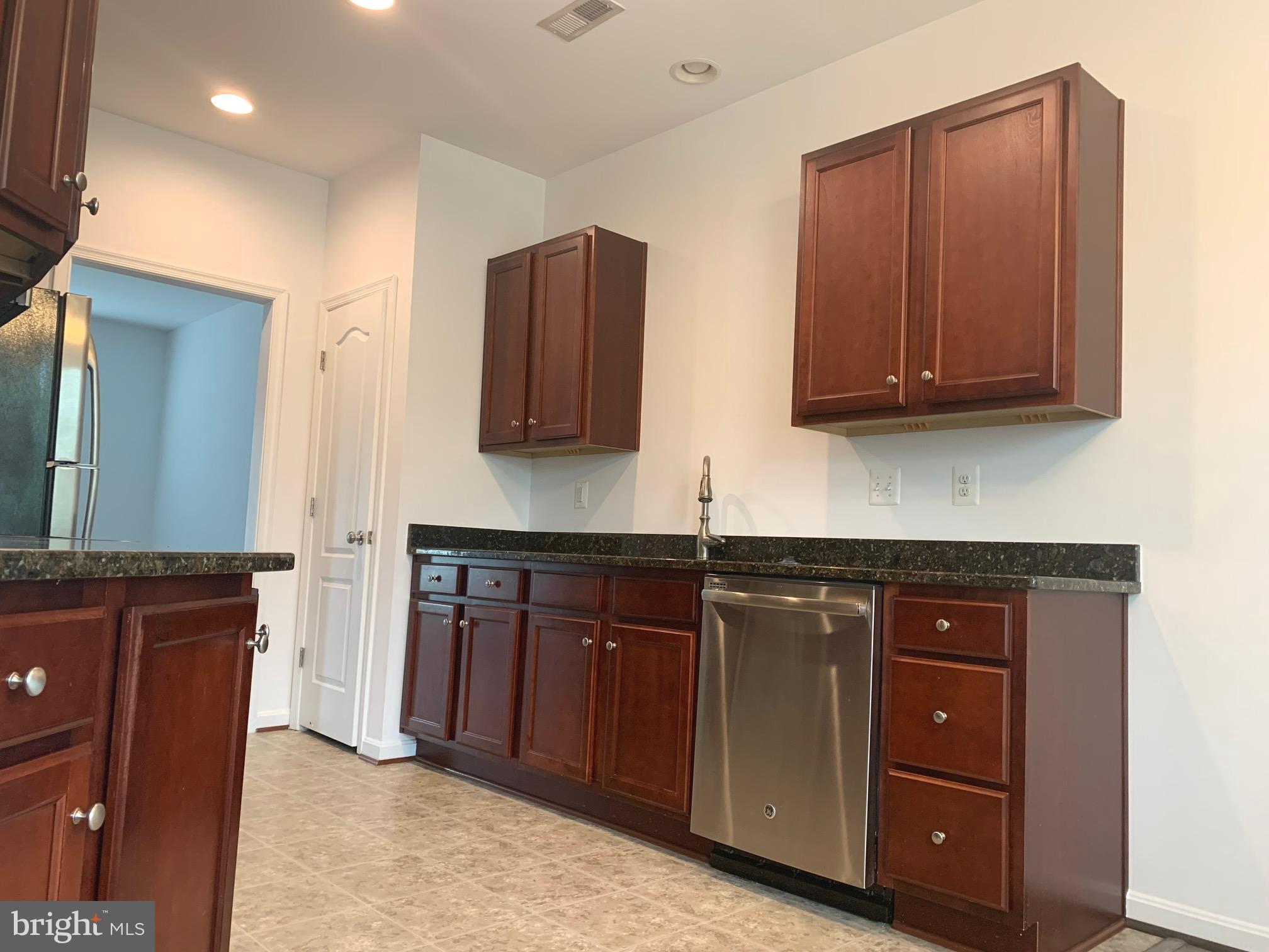 17256 Library Boulevard Ruther Glen, VA 22546 - Photo 7 of 18