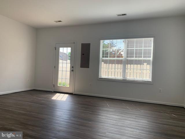 17256 Library Boulevard Ruther Glen, VA 22546 - Photo 9 of 18