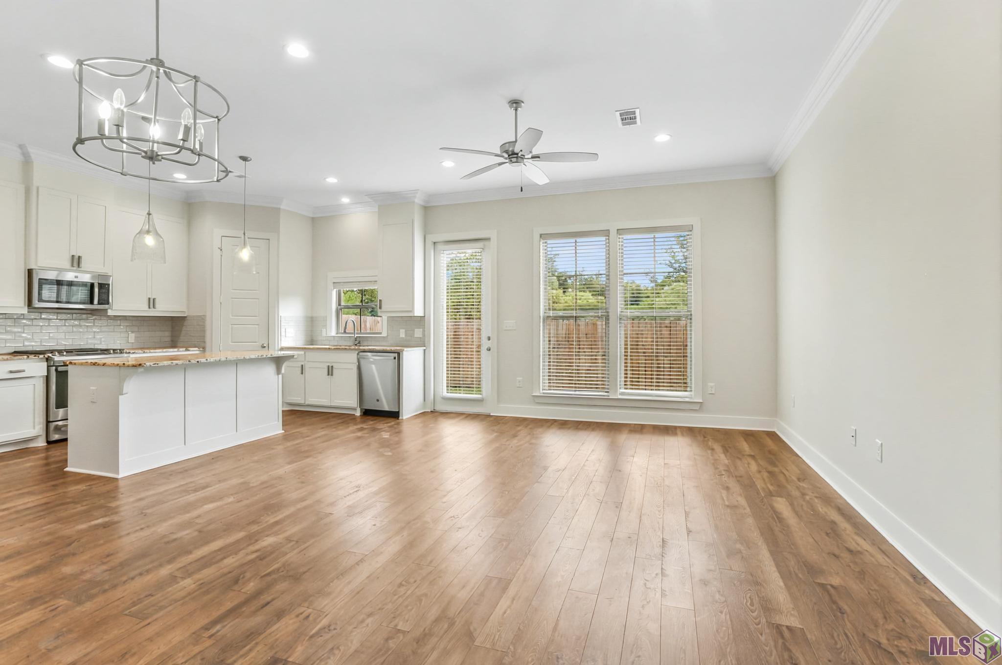 15530 Fieldside Avenue Baton Rouge, LA 70816 - Photo 3 of 17