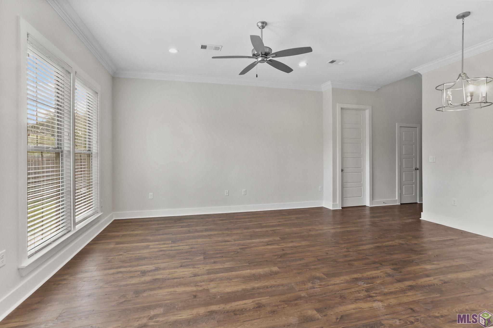 15530 Fieldside Avenue Baton Rouge, LA 70816 - Photo 5 of 17