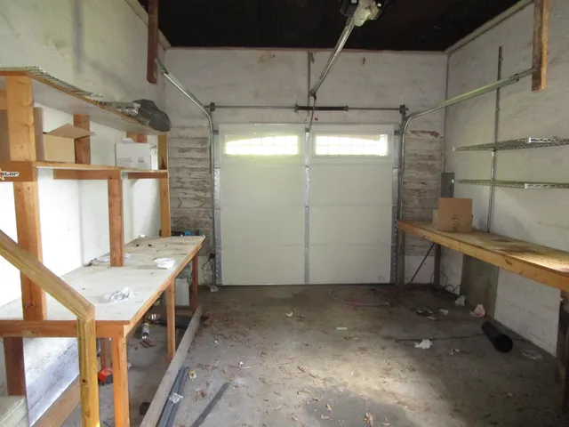 $1,800 | 298 West Poplar Avenue, Collierville, TN 38017