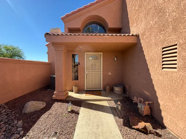 $2,500 | 76923 Turendot Street, Palm Desert, CA 92211