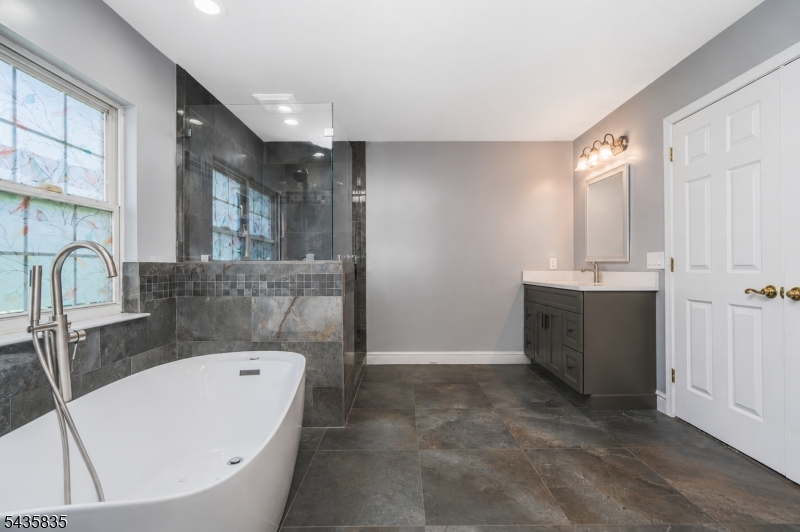 30 Rue Chagall Somerset, NJ 08873 - Photo 32 of 44