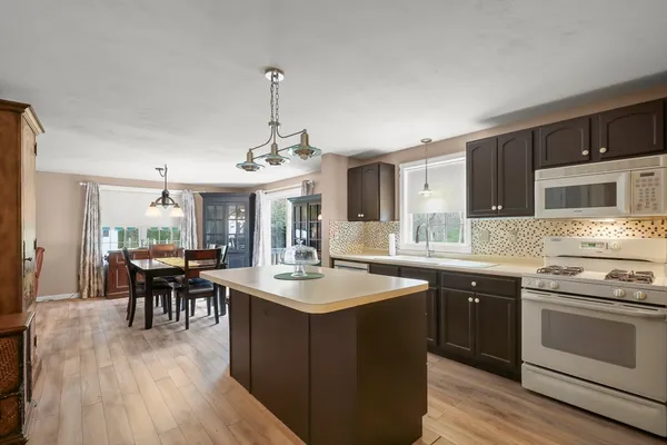 $649,000 | 11 Mya's Court, Wareham, MA 02571