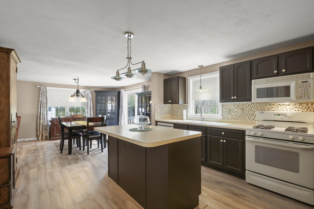 11 Mya's Court Wareham, MA 02571 - Photo 17 of 36