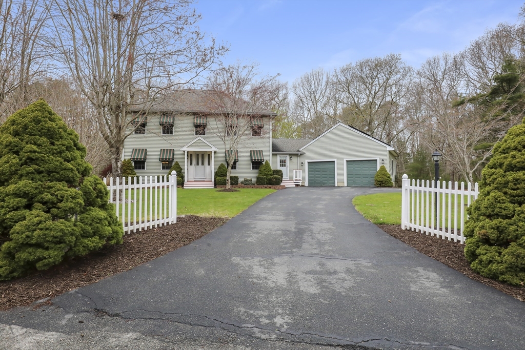 11 Mya's Court Wareham, MA 02571 - Photo 3 of 36