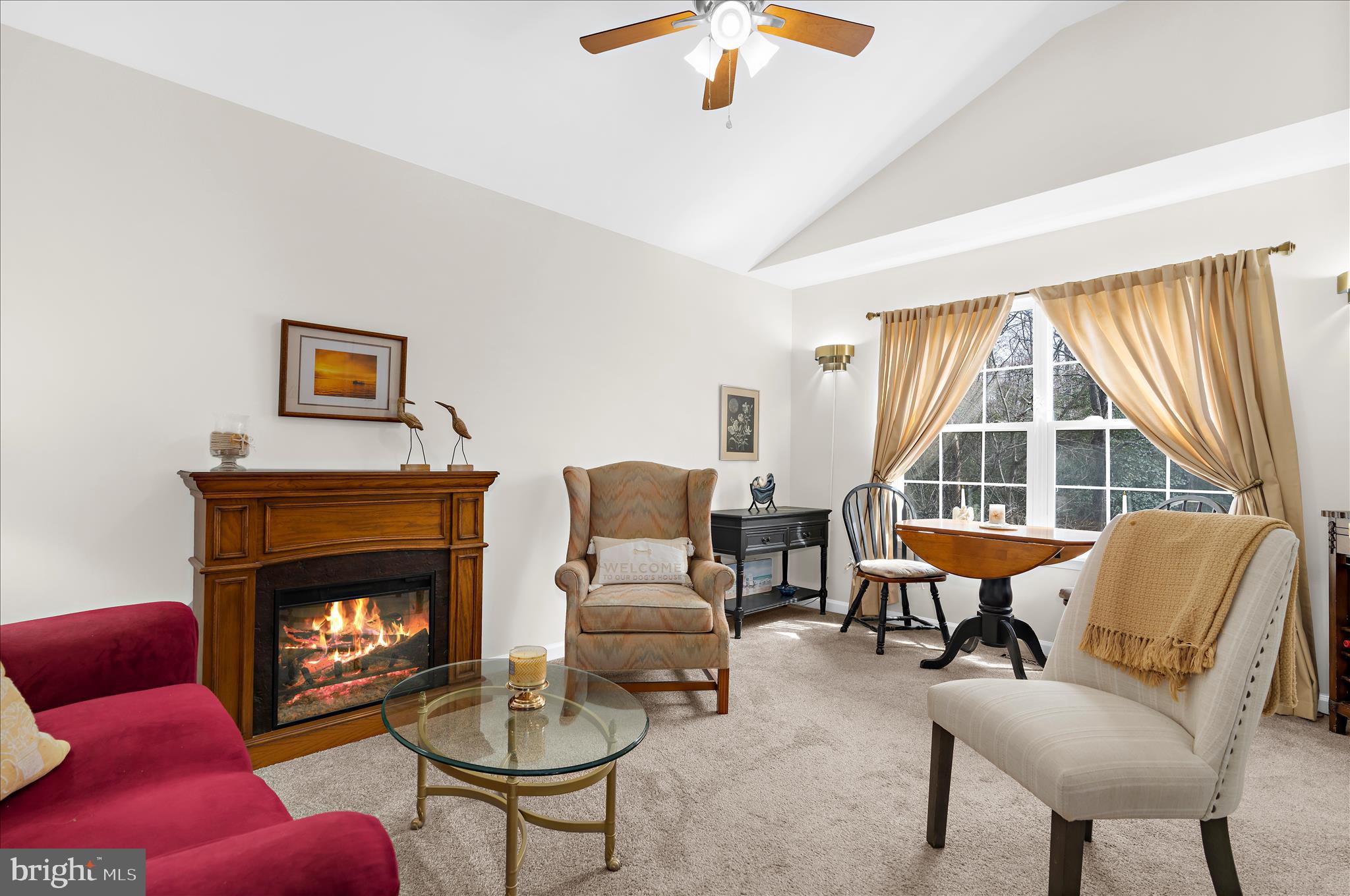 180 Waldo Road Pasadena, MD 21122 - Photo 14 of 55 Cozy up in the living room