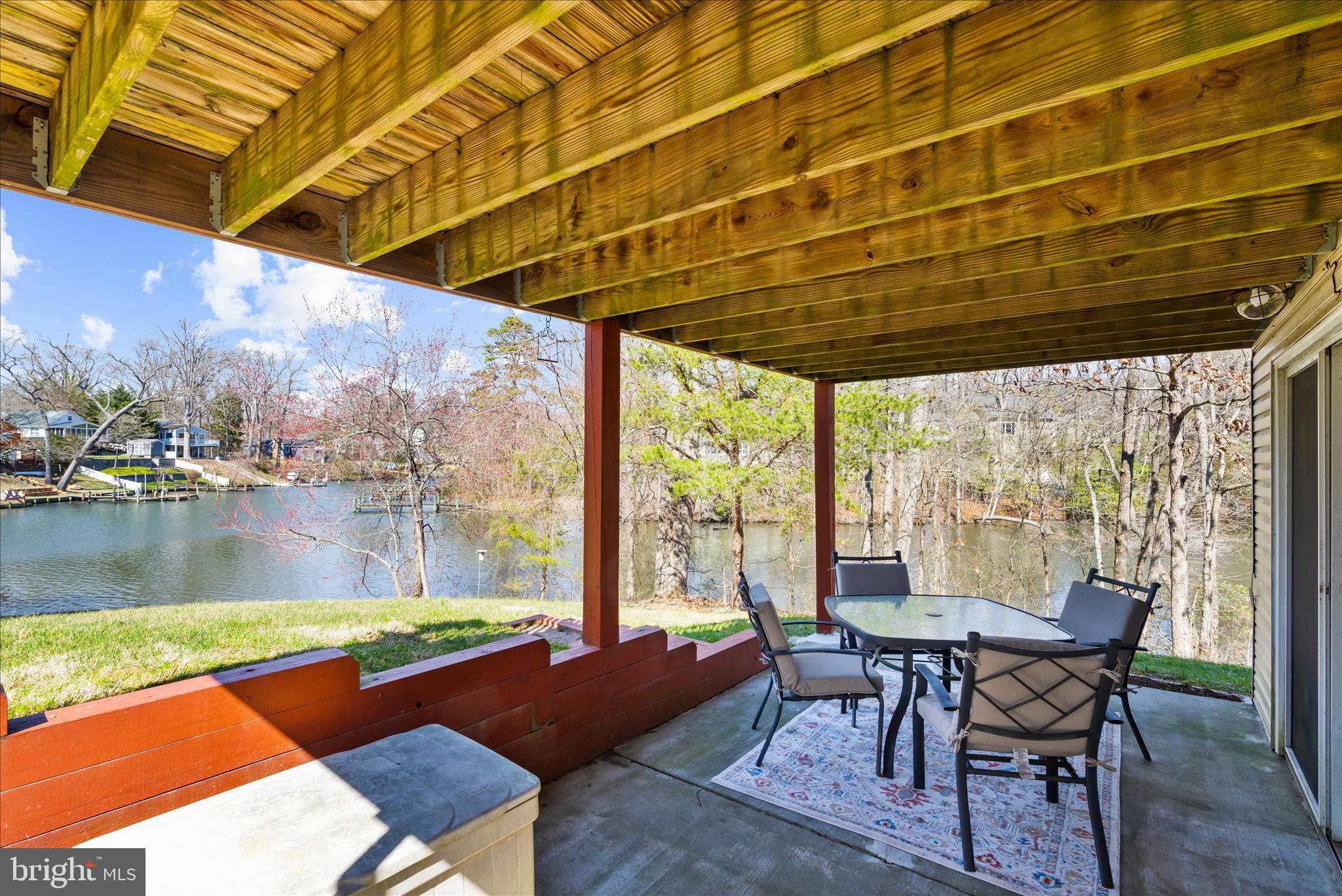 180 Waldo Road Pasadena, MD 21122 - Photo 26 of 55 Dining al fresco at the lower level