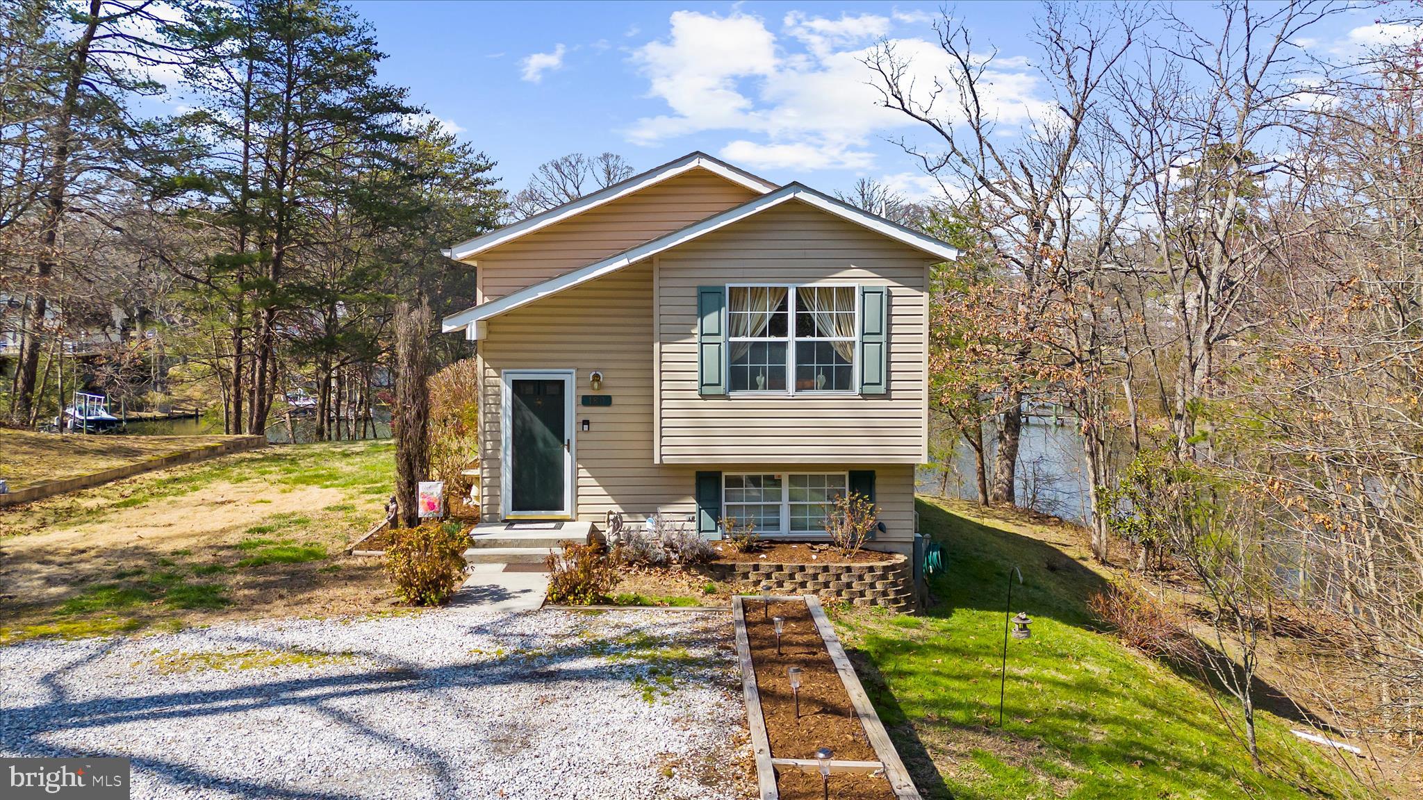 180 Waldo Road Pasadena, MD 21122 - Photo 3 of 55