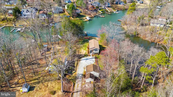 a view of a back yard of the house