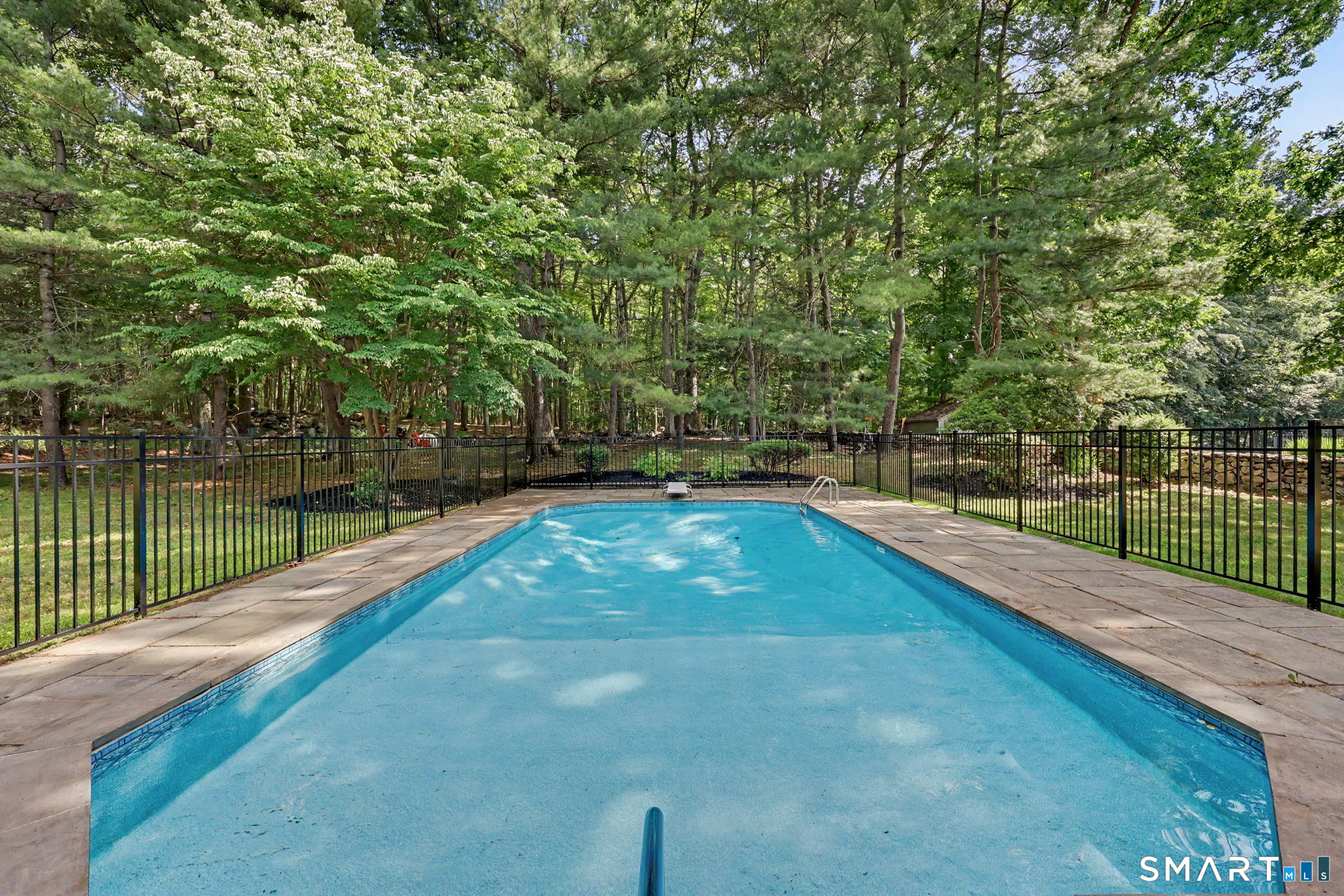 8 Live Oak Road Norwalk, CT 06851 - Photo 8 of 40