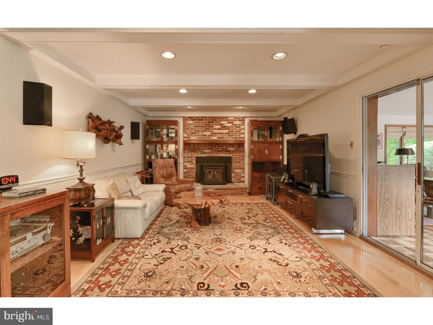853 Hunt Road Newtown Square, PA 19073 - Photo 7 of 24 Family Room