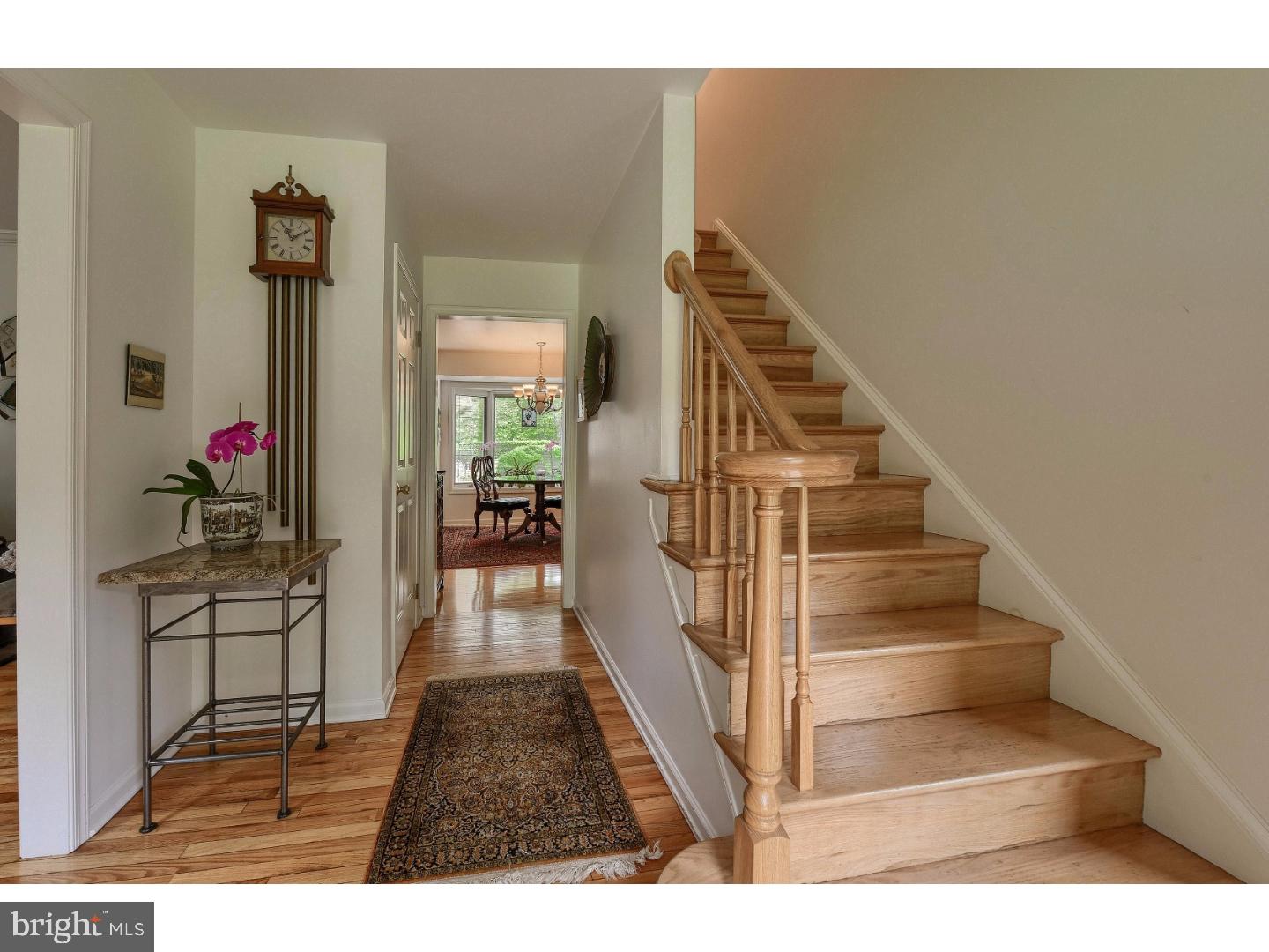 853 Hunt Road Newtown Square, PA 19073 - Photo 10 of 24 Foyer