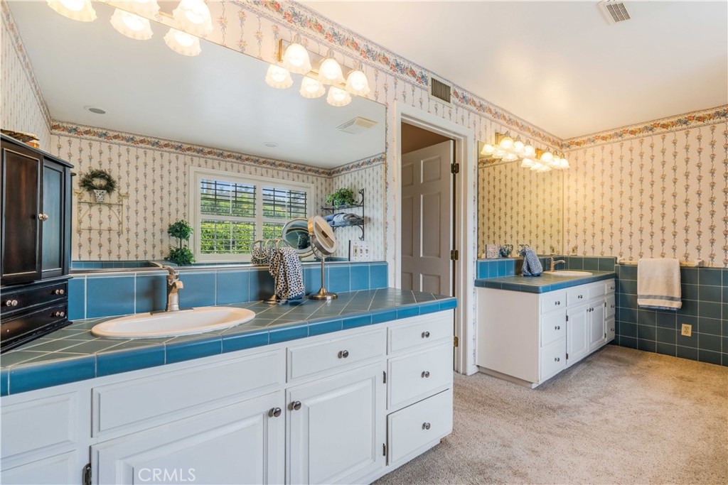 1714 Riverside Drive Glendale, CA 91201 - Photo 23 of 40
