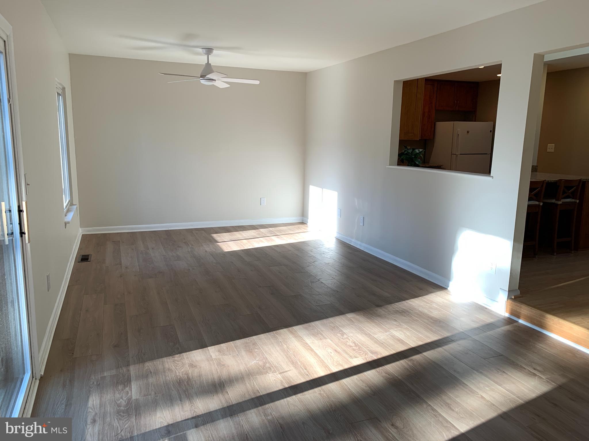 11854 South Lakes Court Reston, VA 20191 - Photo 5 of 29