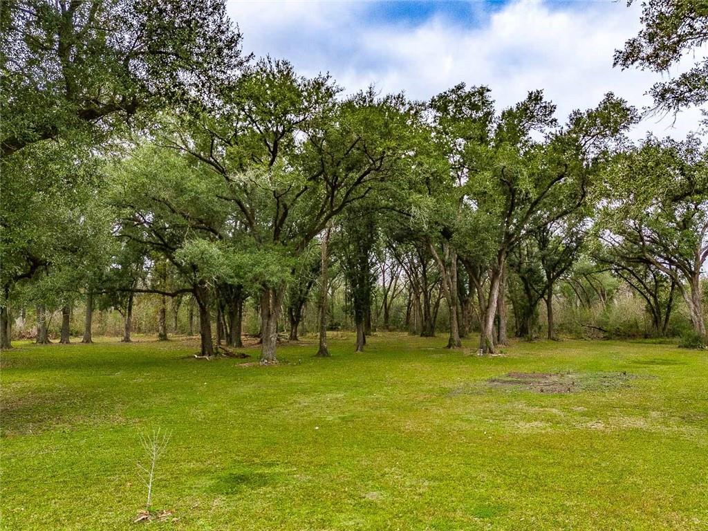 220 Ciravola Lane Boutte, LA 70039 - Photo 2 of 6