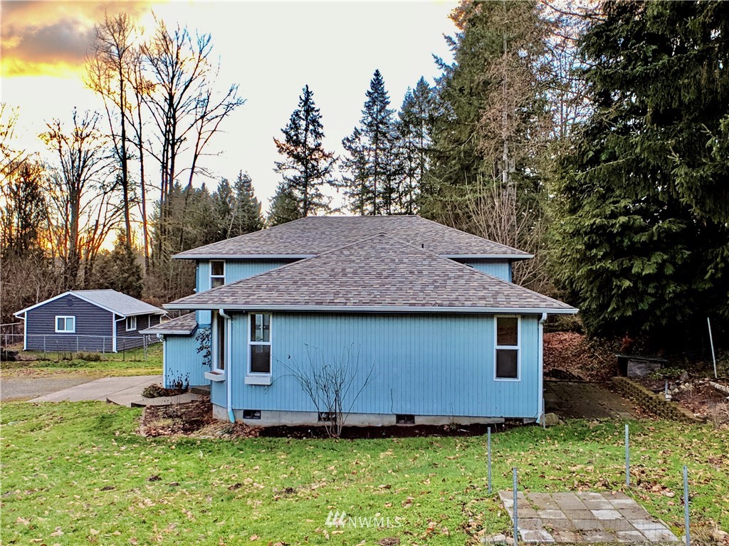 17819 Southeast 137th Street Renton, WA 98059 - Photo 2 of 37
