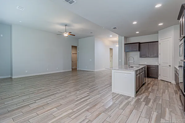 $3,750 | 1239 Yaupon Loop, New Braunfels, TX 78132