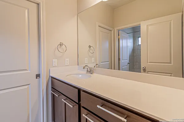 $3,750 | 1239 Yaupon Loop, New Braunfels, TX 78132